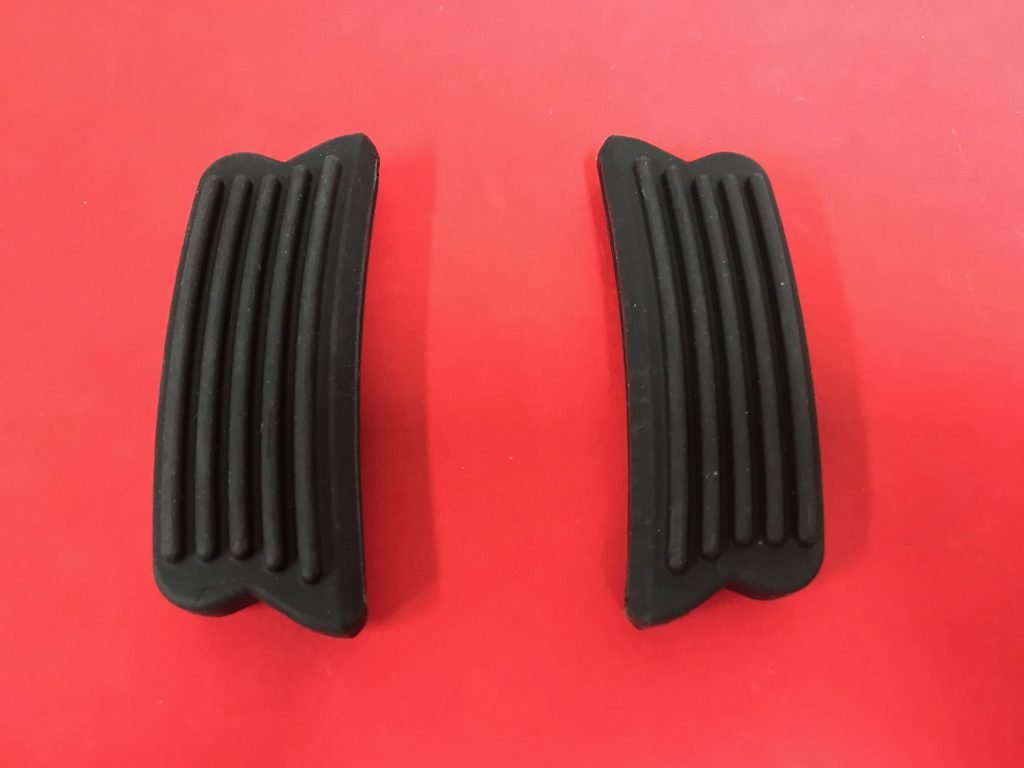 Sunbeam SecretChef Electronic Sear and Slow Cooker 5.5L HP8555 , 2 x silicone, rubber handles