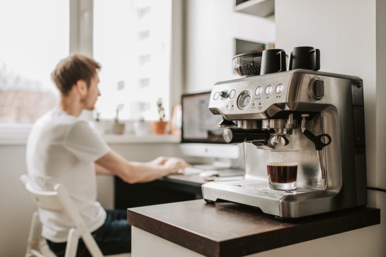 cleaning-coffee-machine